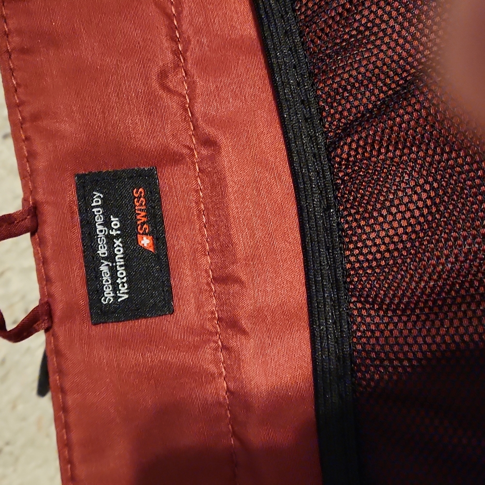 Victronix For Swiss Set Of 2 Wallet Size Toiletry… - image 4